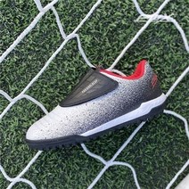 프로월드컵 반값세일!! 강추~키즈 쥬니어 인조잔디용 찍찍이 일상화겸풋살화 슈팅력 높고 편한 운동화겸축구화 NC 이천점 드리블 블랙