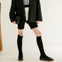 지안클로버 핀턱바이커팬츠모델