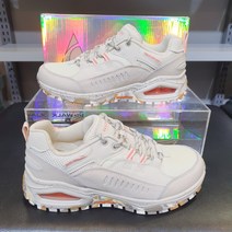 스케쳐스 [2001 아울렛 중계점] 22년 신상품 트래킹화 미끄럼방지 충격흡수 쿠션과 방수기능까지 3가지 모두 갖춘 트레킹화가 나왔습니다 #SL0WC22Y051