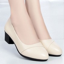 할머니신발 부모님신발 노인신발 부드러운 가죽 낮은 뒤꿈치 웨지 신발 여성용 편안하고 밑창 중년 블랙