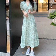스퀘어 칼라 버블 슬리브 플로럴 드레스 여성의 여름 2022 새로운 프랑스 부드러운 스타일 허리 슬림 드레스