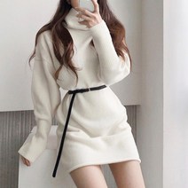 [랜덤플레이] 롱 시보리 터틀 넥 니트 원피스