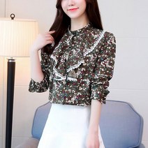 러블로어 플로럴 레이스프릴 블라우스