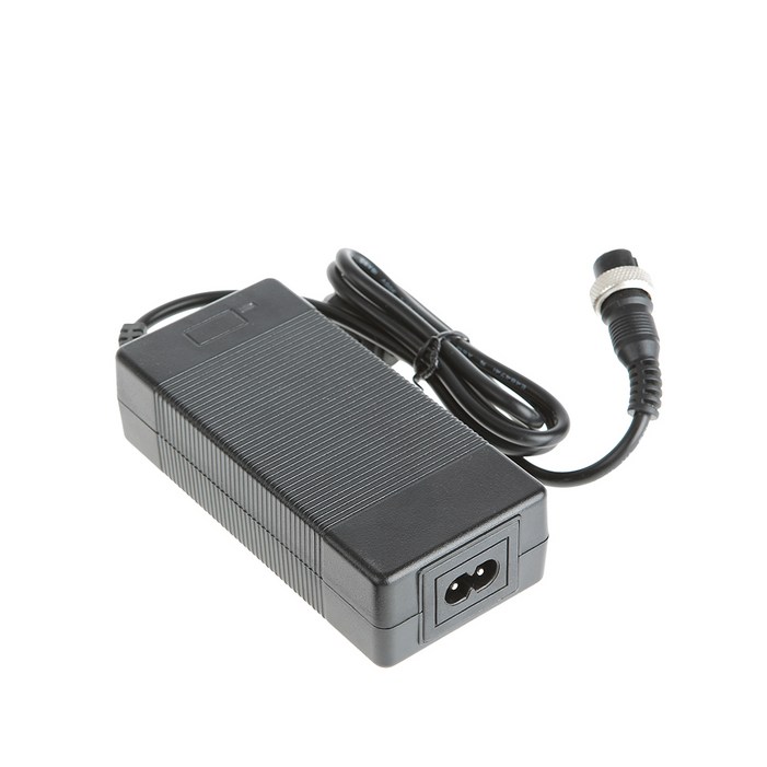 에이유테크 에코로 M5 36V 8Ah 전동스쿠터 전용 충전기 에이유테크 에코로 M5 36V 8Ah 전동스쿠터 전용 충전기
