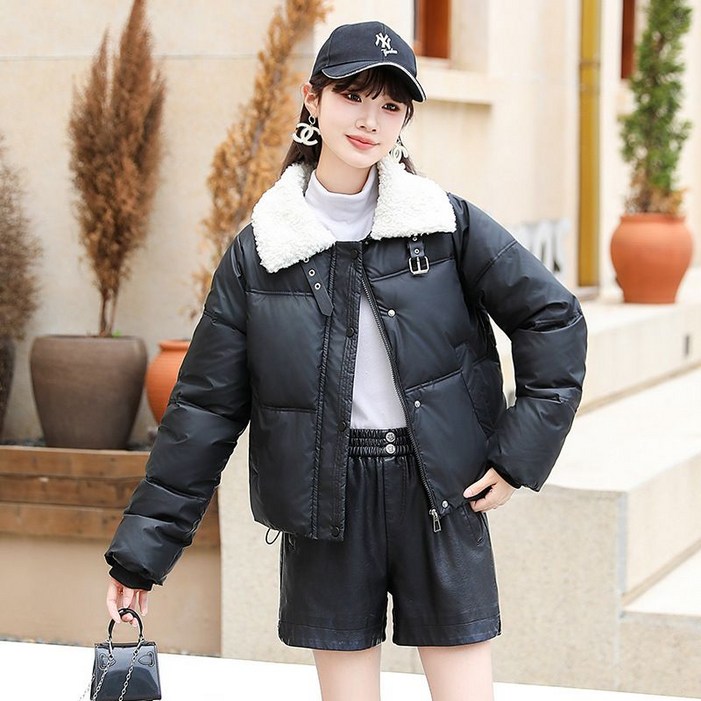 2024 신상 여성 숏 루즈핏 키 작은 터틀넥 램스울 패딩 크로스겨울 도톰 2024 신상 여성 숏 루즈핏 키 작은 터틀넥 램스울 패딩 크로스겨울 도톰