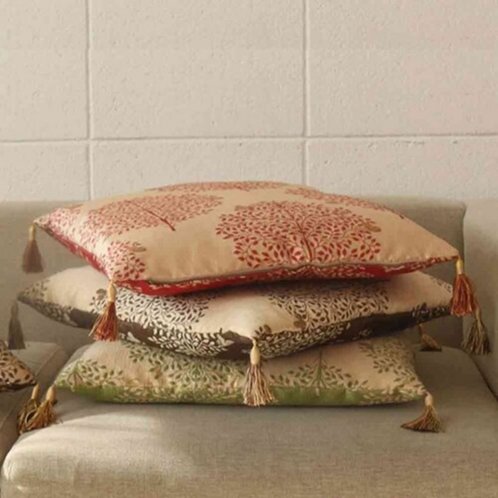 올뎃홈 전통 문양 자수 꽃나비 고급 방석 솜포함 회의실 관공서 사무실 50×50