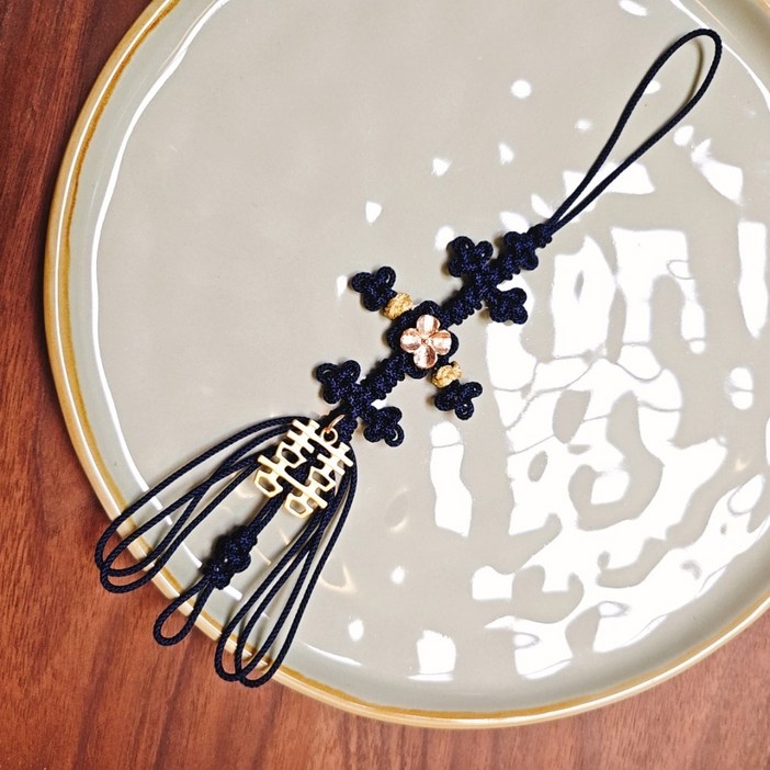 BEEU 비유 전통 매듭 낙지발 한복 노리개, 명절 추석 설 한복 노리개 장식 예단 예물 혼수 보자기 선물 포장용 노리개