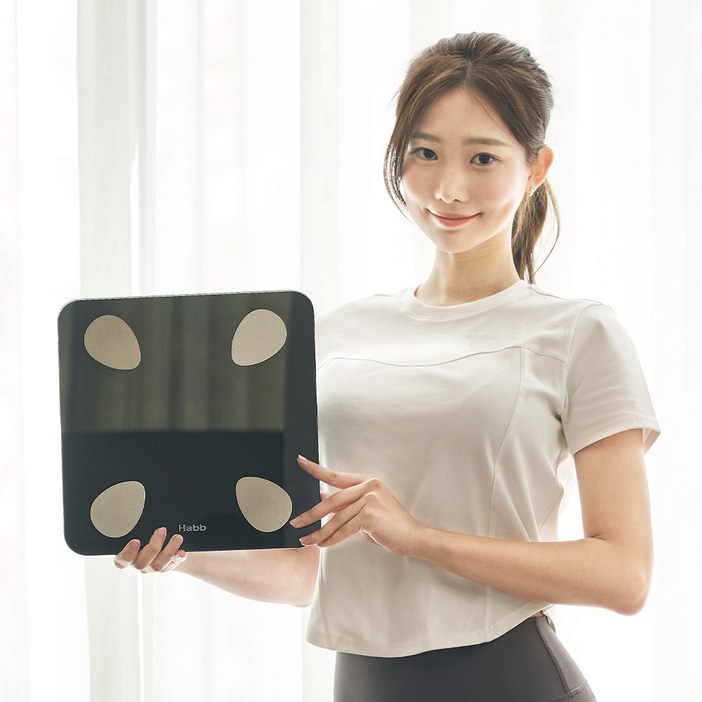 하비비 스마트 블루투스 체지방 디지털 체중계, 스마트 체성분 체중계 CTRBFS8028, 1개, black 하비비 스마트 블루투스 체지방 디지털 체중계, 스마트 체성분 체중계 CTRBFS8028, 1개, black