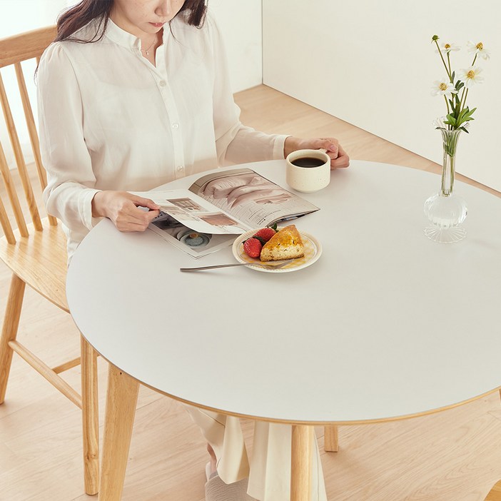 이노센트 엔젤라 900 원형 HPM 식탁 i100589