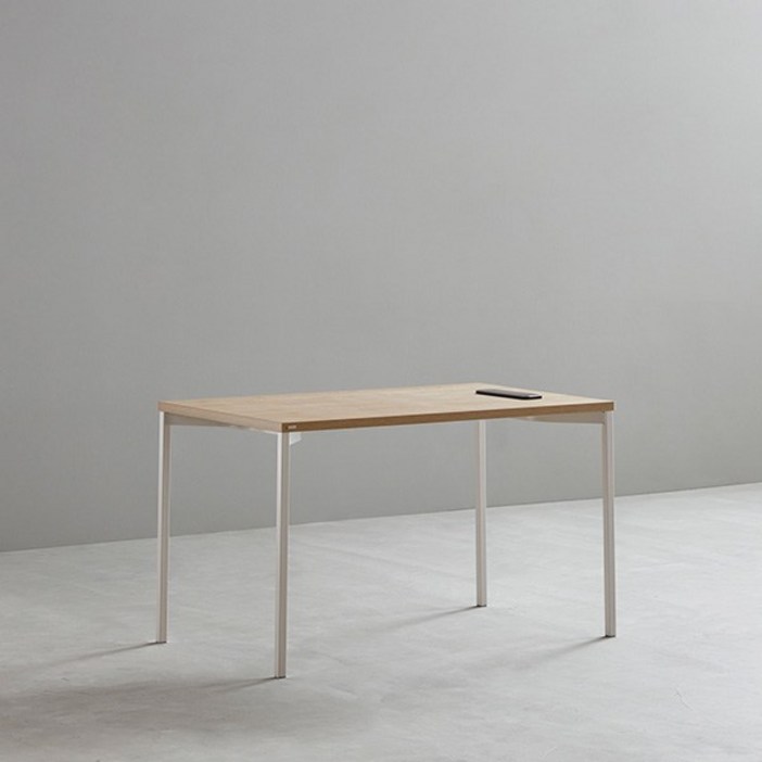 데스커 DSAD610P 1인 노트북 책상 빌트인 콘센트 1000X600