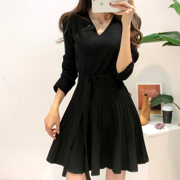 랩스타일 플리츠 플레어 니트 원피스