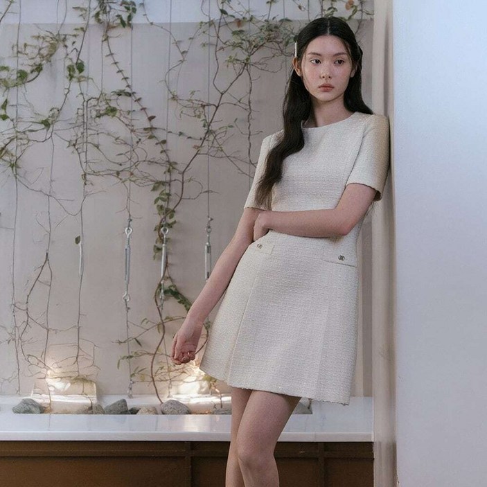 [국내백화점] 잇미샤 트위드 미니 원피스 봄 여성 화사한 하객패션 데이트룩 코디