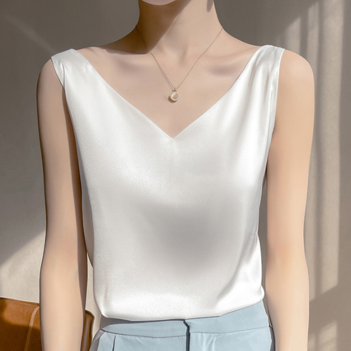 로에브 브이넥 새틴 블라우스 슬립 나시4color 로에브 브이넥 새틴 블라우스 슬립 나시4color