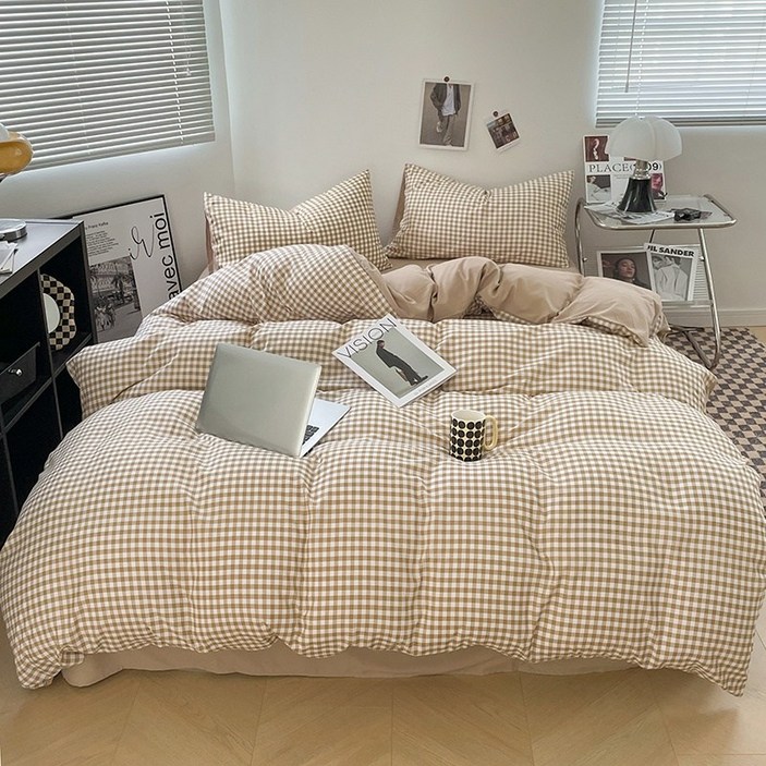 스트라이프 체크 무늬 이불 커버  기계 세탁 가능, 수축 방지, 사계절에 적합  부드러운 재질, 통기성이 좋은 침대용품, 침실 및 게스트룸에 적합, 갈색 작은 칸