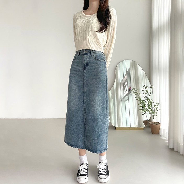 잘빠진 클라라 뒷트임 워싱 데님 롱 스커트 잘빠진 클라라 뒷트임 워싱 데님 롱 스커트