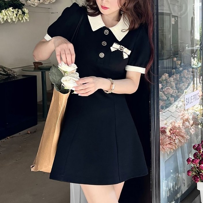 쫑쫑이의 HARU 카라 배색 반팔 리본브로치 블랙 플레어미니원피스 NF63