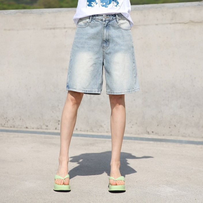 동대문스타일 여자 반바지 탈색워싱 와이드 5부 청반바지 여성 여름 데님