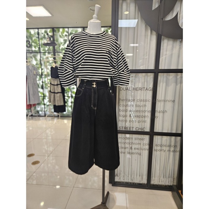 듀엘 DEWE 10부 핀턱 와이드 진 L253PSA401  NC일산