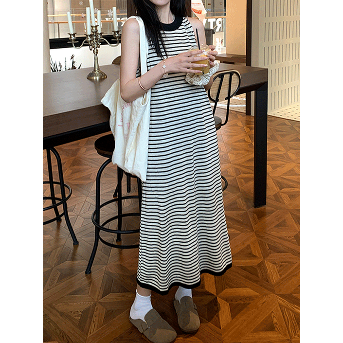메드 스트라이프 니트 나시 원피스