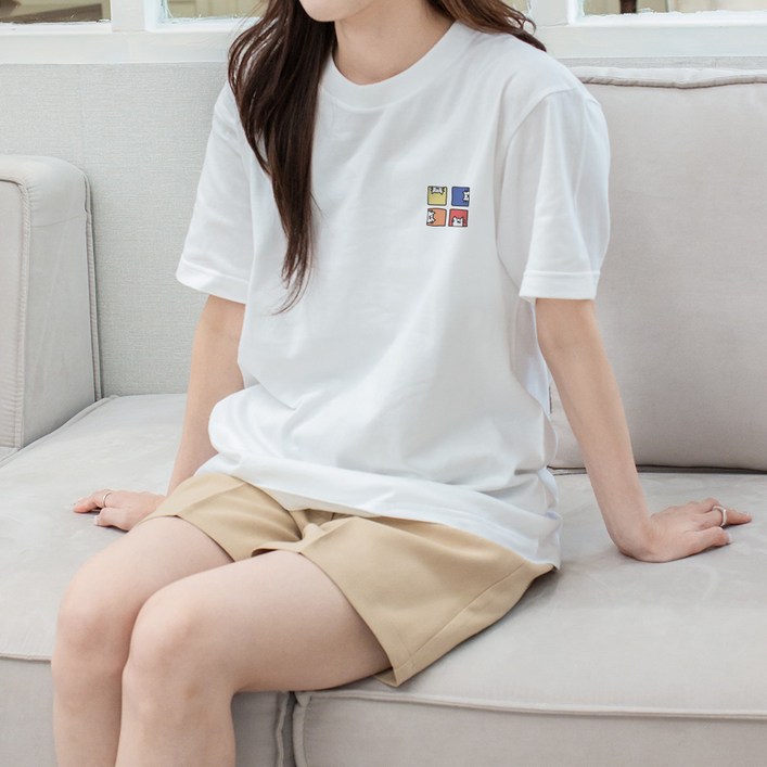 험블스튜디오 여성용 통기성 네컷 고양이 32수 면 얇은 반팔티 KK55083