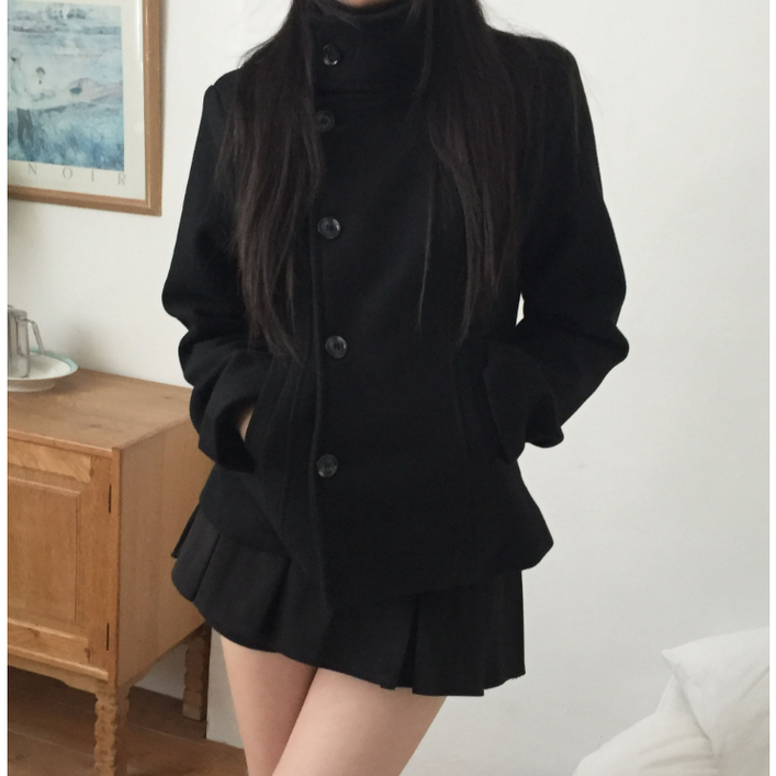 레이디 매직lady magic 여성 슬림핏 숏 기장 스탠드 카라 블랙 모직 코트