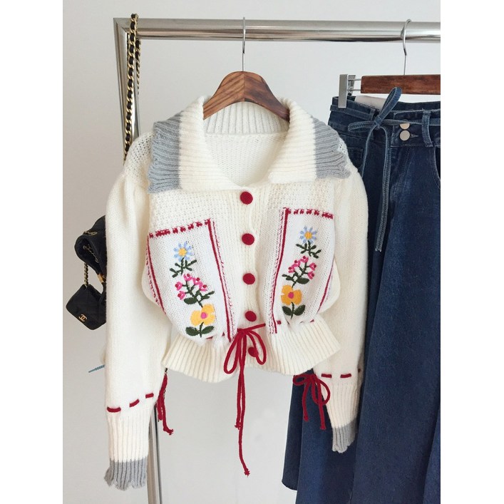 [아이미마인] 데자뷰 플라워 자수 컬러배색 벌룬어깨 허리스트링 루즈핏 도톰 카라 니트가디건 (2color)