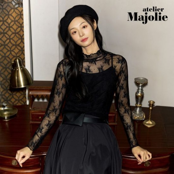 아뜰리에마졸리 25FW 베일 레이스 시어 풀오버 3종