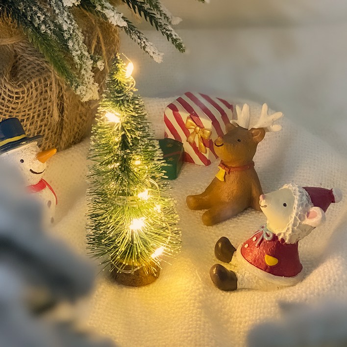 이플린 크리스마스 미니트리  도자기인형 세트  LED 전구