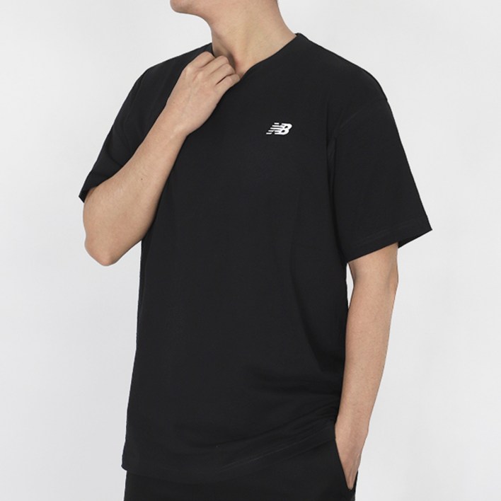 뉴발란스 베이직 반팔티 에센셜 코튼 티셔츠