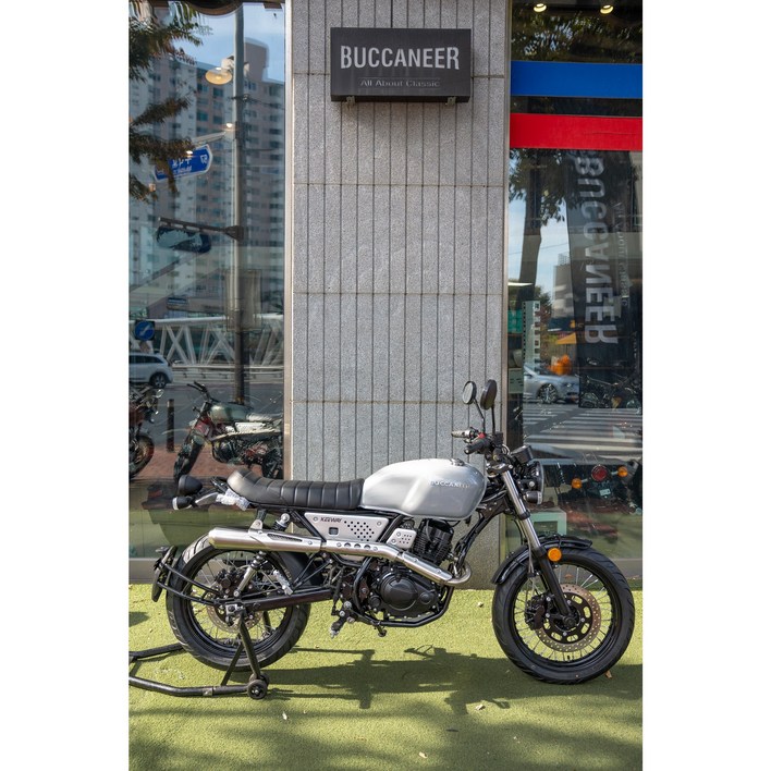 부캐너12 베넬리125 베네트125 레트로125 아퀼라125 울프125 벤리119 클래식바이크 입문바이크 서울 모즈클럽 동대문점