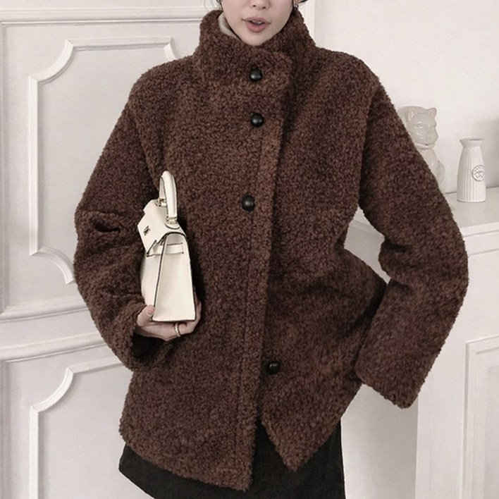 떳다그녀 소플리 뽀글이 덤블 오버핏 양털 스웨이드 안감 하이넥 겨울 데일리 무스탕 보아 퍼 자켓