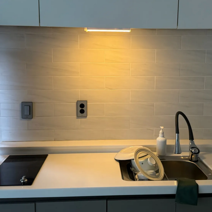 TM 무선 LED 모션 센서등 무타공 화장실 신발장 베란다 현관 침실 주방 직부등 웜화이트 30cm