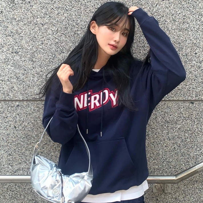 널디 남녀공용 지그재그 로고 풀오버 후디