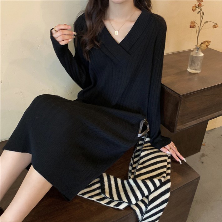 브이넥 루즈핏 스커트 니트 원피스 하프 기장