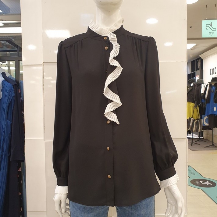 블루페페 부평점 정교한 플리츠 프릴넥,, 섬세한 잔주림핏이  담겨 있는  간절기  블라우스예요,,