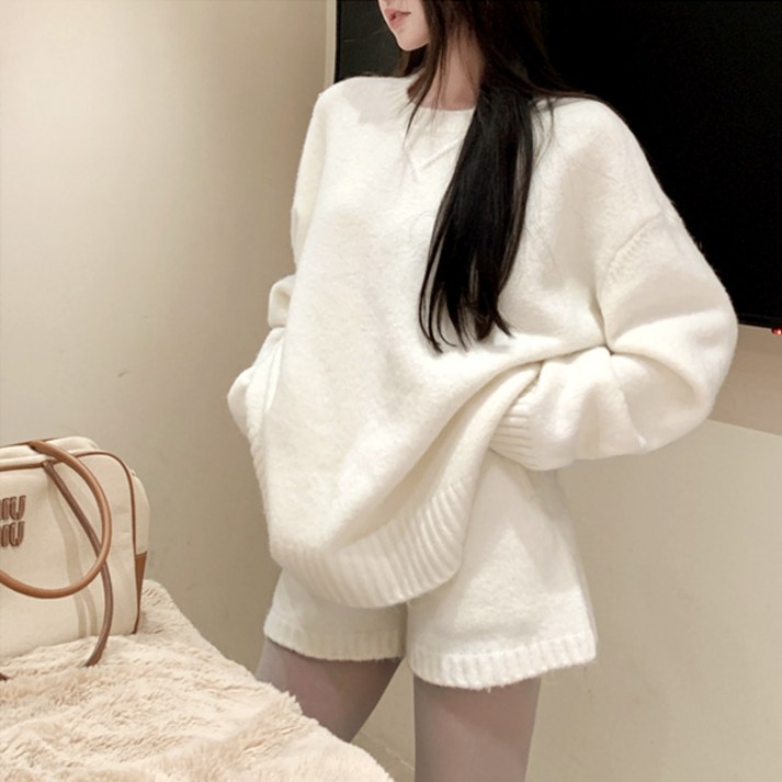 라라홀리 데일리 심플 라운드 루즈 니트 숏 반바지 투피스