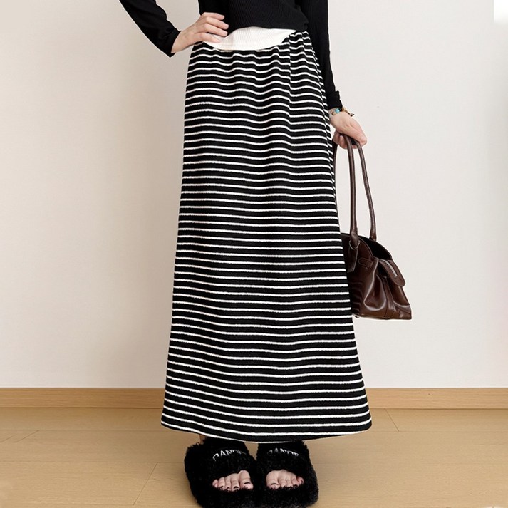 탐리프 여성 캐쥬얼 루즈핏 뒷트임 스트라이프 밴딩 니트 롱 스커트