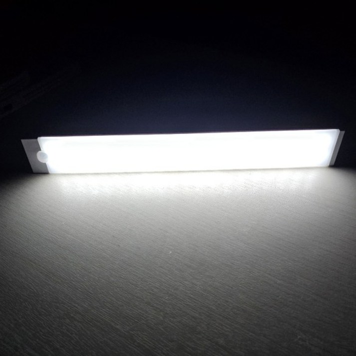 2배 밝기 무선 센서등 / led / 충전식 / 납작한 소형크기 / 밝기조절 / 조도 감지 / 움직임 감지 / c타입