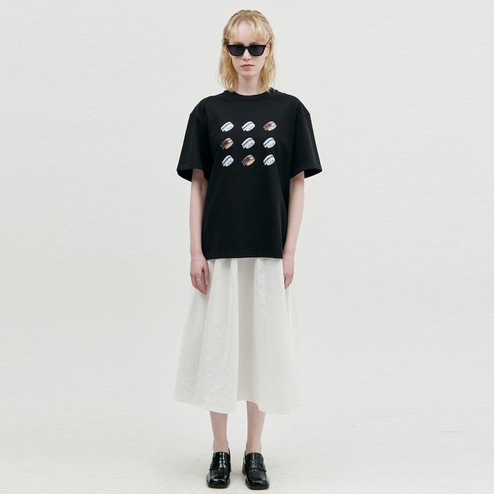 MAVRK(매버릭), 새틴 플레어 스커트