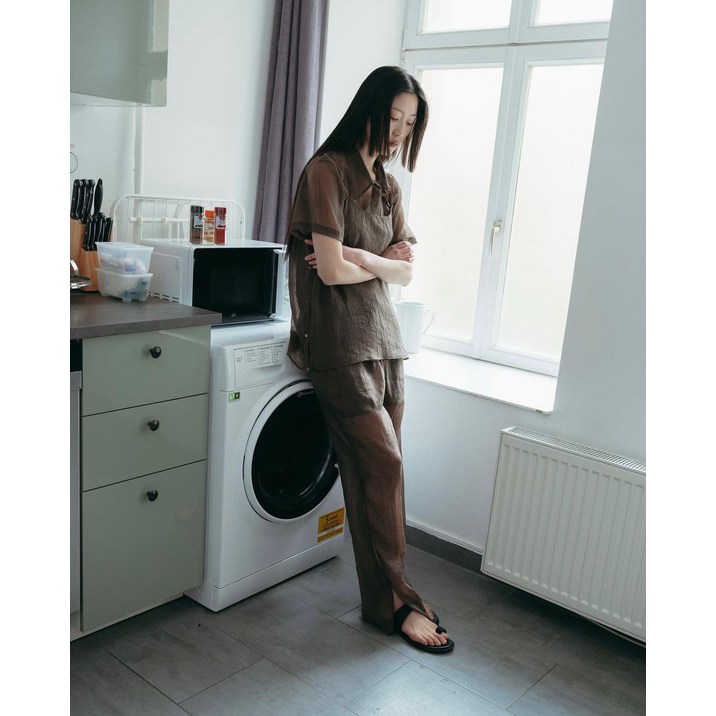 런던플랏 피비 탑 2color 25SS