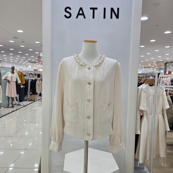 샤틴 진주 포인트 자켓형 블라우스 S253B154_YS