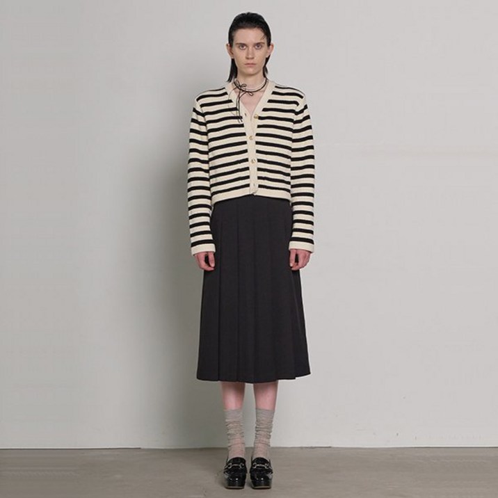 나인(Atelier Nain) (택가:109,000원)로에 셋업 버튼 포인트 플리츠 미디 스커트(SK-4817)