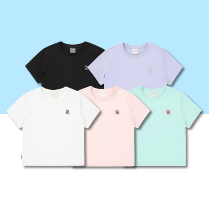 매장정품 디스커버리 여성 우먼스 슬림 크롭 반팔 티셔츠 라운드넥 반소매 애슬레저룩 세련됨 편안함 내구성 신축성 스몰로고 봄 여름 캐주얼