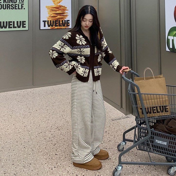 워너비뮤즈   보온끝판왕융기모  무지단가라 테리 트레이닝 팬츠