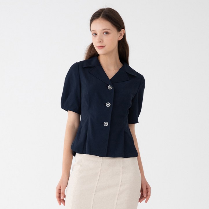 SOUP 쓰리버튼 핀턱 반팔 블라우스 SZ4SS87 SOUP 쓰리버튼 핀턱 반팔 블라우스 SZ4SS87