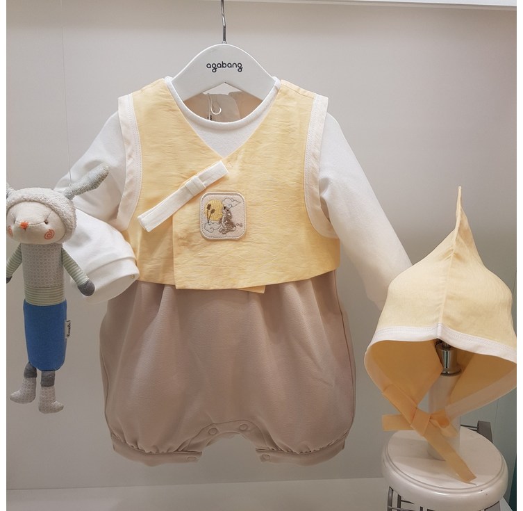 아가방 24 가을 베이비페어  도련님 유아 한복  편한 우주복 바디수트 스타일로 편하게 한복 느낌 그대로   도련님 모자도 같이 드려요 유아 한복 수트 백일복 돐 추천