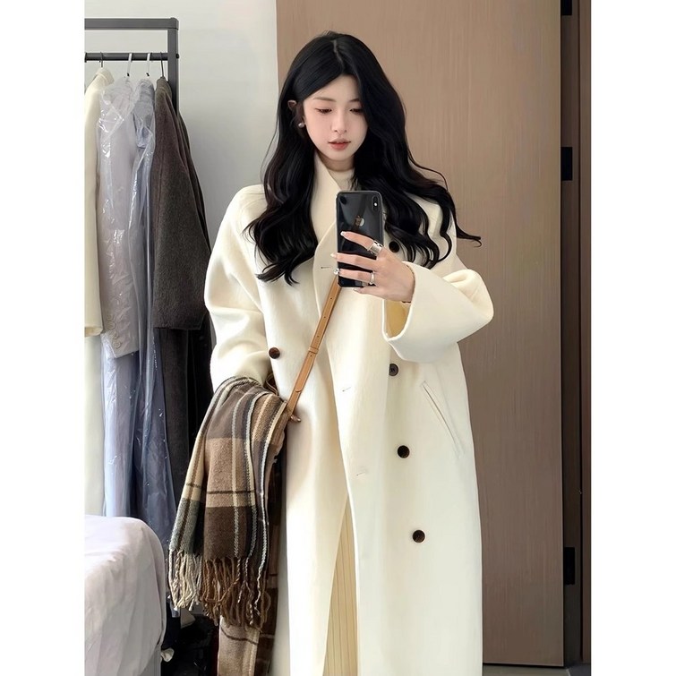 아롬블룸 세리안 더블버튼 루즈핏 코트